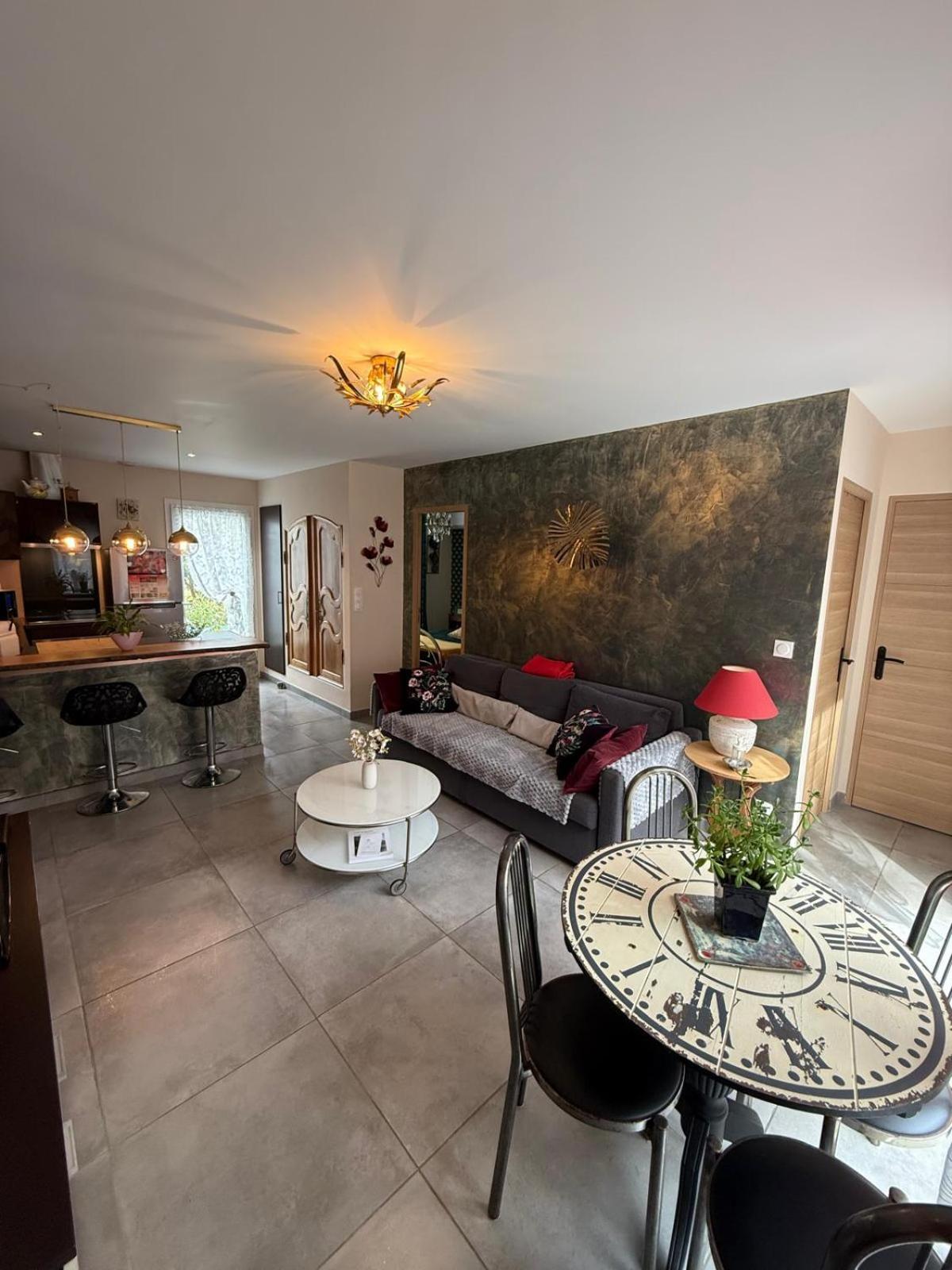 Camps-la-Source T2 Aile De Villa Et Spa-Jacuzzi Prive Et Illimite Et Plateau D'Acceuil Offert! מראה חיצוני תמונה